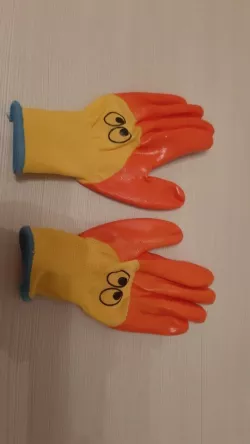 Gloves are cool! On ozone... U9d098841ab514a5b8ddf0923d3cb9bceR